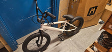 Load image into Gallery viewer, 2025 cult Juvenile 18” Bmx Bike - White With Black Parts. Ex display Minor cosmetic marks