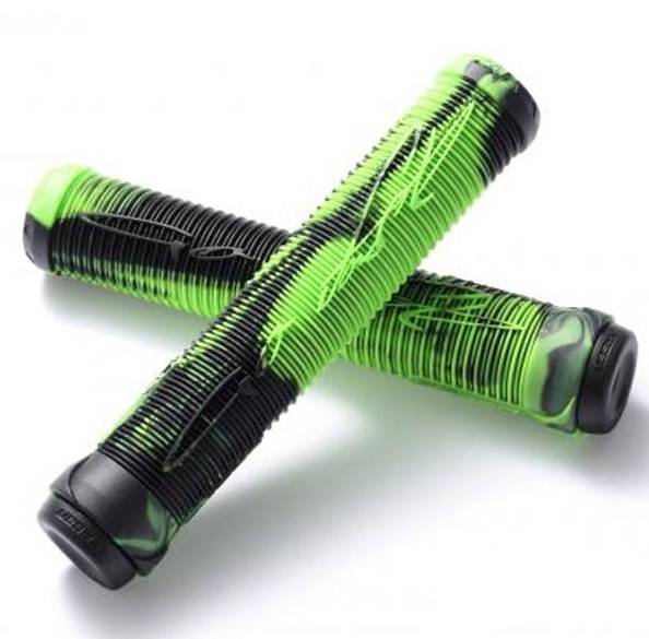 Fasen Fast Scooter Grips - Green/Black
