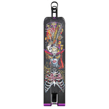Load image into Gallery viewer, TRIAD PSYCHIC BOXED SCOOTER DECK BLACK/PURPLE